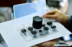 利用石墨烯技术替代硅基芯片，10倍性能打破垄断