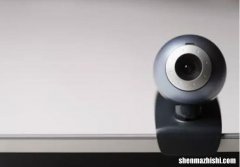 如何在Windows10笔记本电脑上使用外置摄像头？