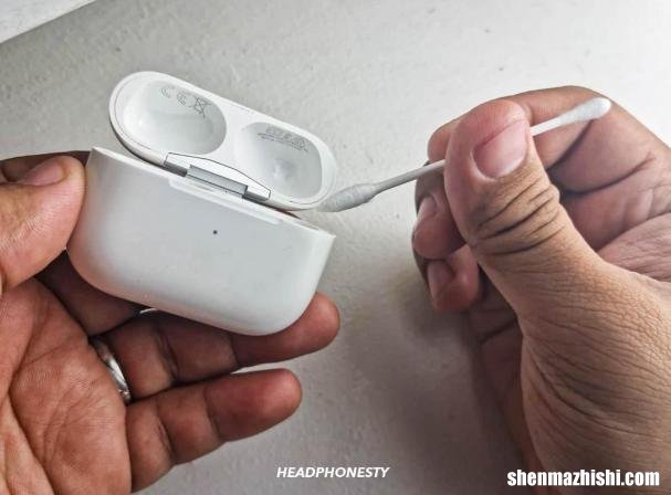 可以用消毒液清洗AirPods吗？苹果耳塞清洁技巧