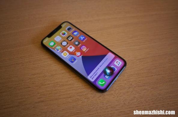 如何在iPhone和iPad上的iOS15中使用离线Siri
