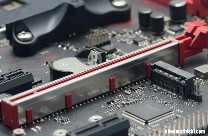 PCI-E插槽的主要作用是用来插入显示卡吗？