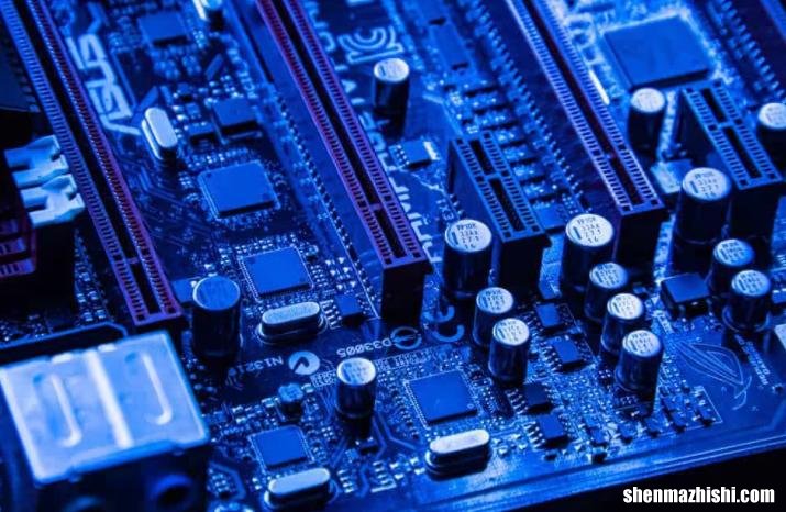 我需要多少个PCIe插槽？电脑应该有多少个PCI Express插槽