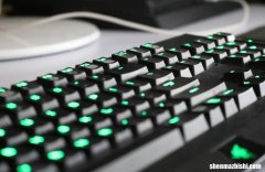 正确清洁雷蛇键盘的步骤 如何清洁Razer键盘的灰尘