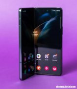 iPhone15 Pro Max vs Galaxy Z Fold 5：预期的主要差异