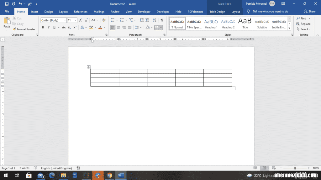 如何在Microsoft Word中合并表格