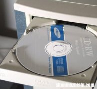 CD-ROM已通电但不工作